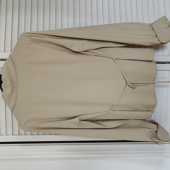 J. PETERMAN SILK BLOUSE - Picture 2 of 4